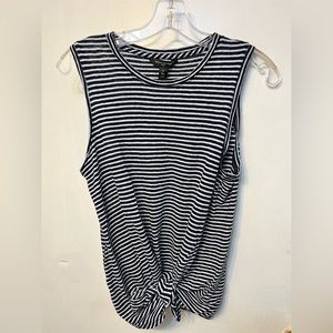 3/$25 Banana Republic Linen black and white sleeveless striped tank top.